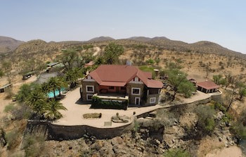 Dusternbrook Safari Guest Farm