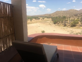 Dusternbrook Safari Guest Farm