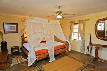 Dusternbrook Safari Guest Farm