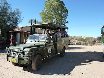 Dusternbrook Safari Guest Farm
