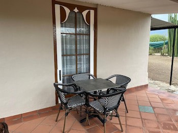 Dusternbrook Safari Guest Farm