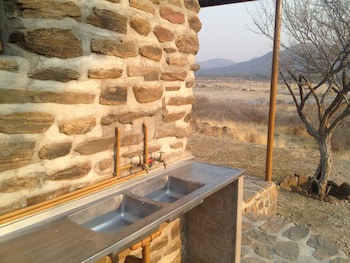 Dusternbrook Safari Guest Farm