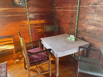 Dusternbrook Safari Guest Farm
