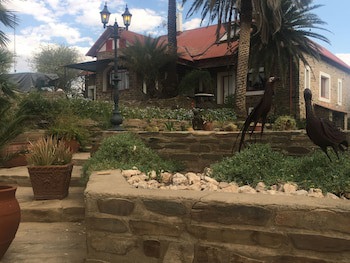 Dusternbrook Safari Guest Farm