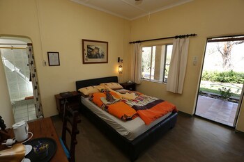 Dusternbrook Safari Guest Farm