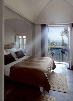 La Villa Bleue