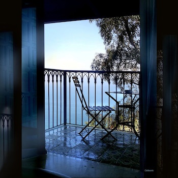 La Villa Bleue
