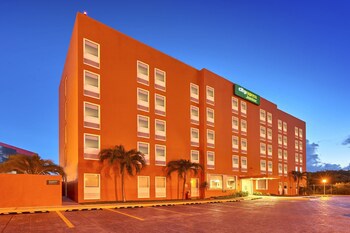 City Express Junior By Marriott Ciudad Del Carmen