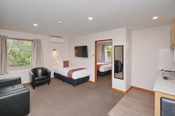 306 Motel Apartments