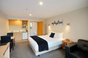 306 Motel Apartments