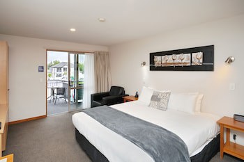 306 Motel Apartments