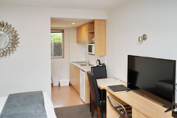 306 Motel Apartments