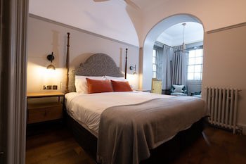 Fowey Hall