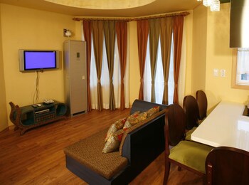 Elf Resort Hotel