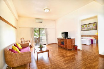Bagan Thiripyitsaya Sanctuary Resort