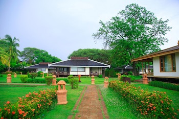 Bagan Thiripyitsaya Sanctuary Resort