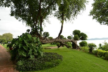 Bagan Thiripyitsaya Sanctuary Resort