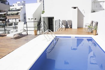 Arenales Suites