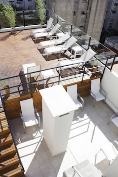 Arenales Suites