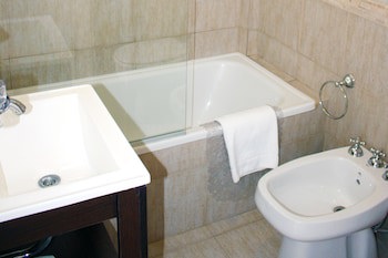 Arenales Suites