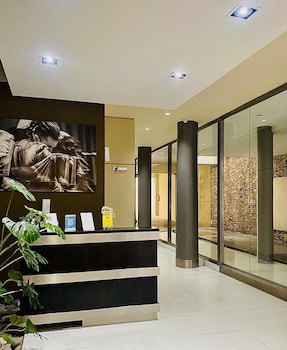 Arenales Suites