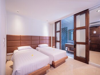 Alron Hotel Kuta Powered By Archipelago