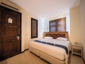 Alron Hotel Kuta Powered By Archipelago