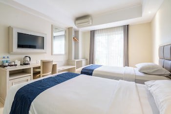 Alron Hotel Kuta Powered By Archipelago
