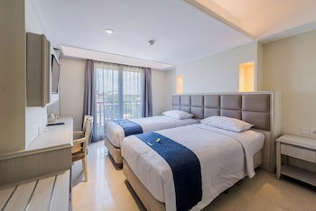 Alron Hotel Kuta Powered By Archipelago
