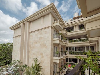 Alron Hotel Kuta Powered By Archipelago