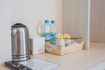 Alron Hotel Kuta Powered By Archipelago