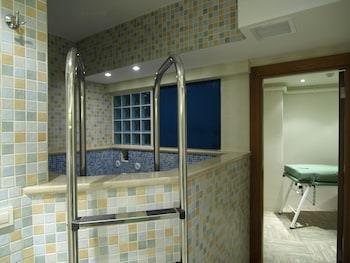 Bella Hotel