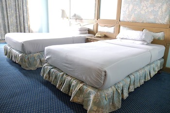 Diamond River Ping Petch-Ngam Hotel