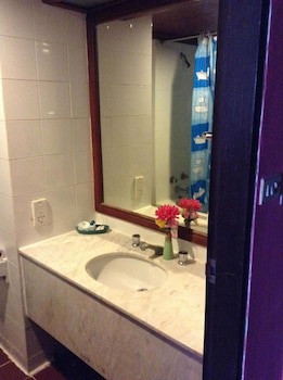 Diamond River Ping Petch-Ngam Hotel