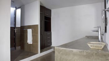 Boutique Kuku Ruku