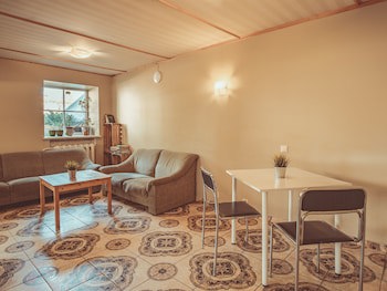 Downtown Forest Hostel & Camping