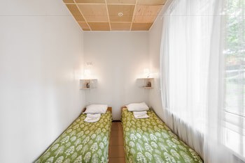 Downtown Forest Hostel & Camping