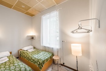 Downtown Forest Hostel & Camping
