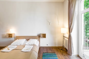 Downtown Forest Hostel & Camping
