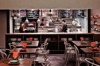 Courtyard By Marriott Tokyo Station