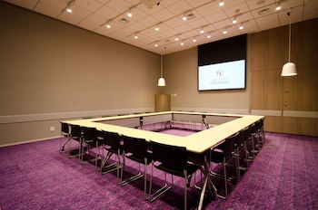 Courtyard By Marriott Tokyo Station