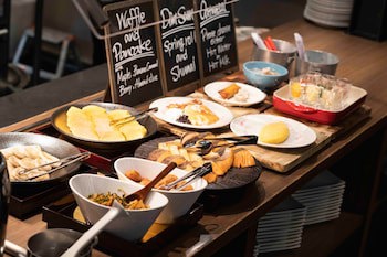 Courtyard By Marriott Tokyo Station