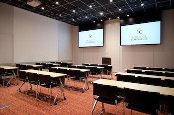 Courtyard By Marriott Tokyo Station