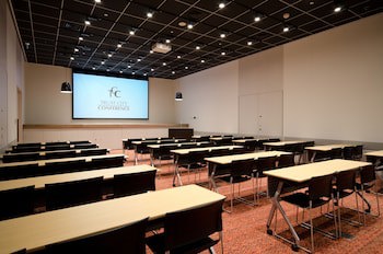 Courtyard By Marriott Tokyo Station