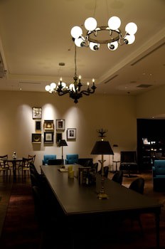 Courtyard By Marriott Tokyo Station