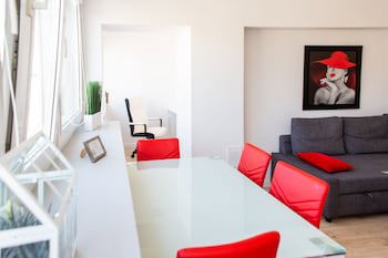 Bonapartments