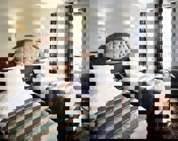 Grand Halic Goldenhorn