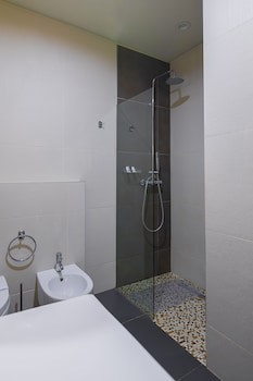 La Boheme Hotel