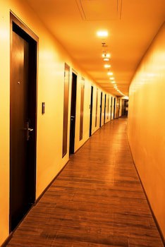 Hotel Mumbai House Airoli Navi Mumbai