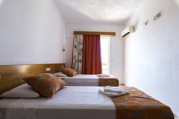 Georgia Plus galeri fotoğrafı